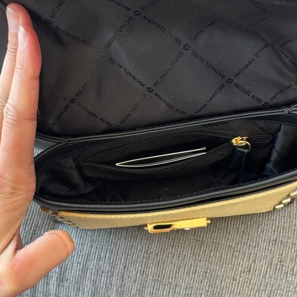 Michael Kors Shoulder Bag - Picture 4 of 4